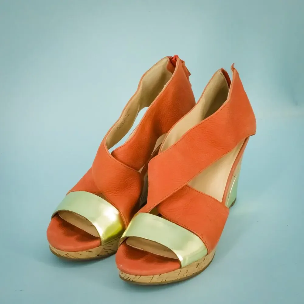 Cole Haan Size 8.5 Orange Gold Metallic Leather Back Zip Cork Wedge Heel Sandals